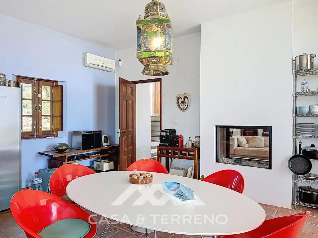 Comedor de Casa o chalet en venta en Alcaucín con Aire acondicionado, Calefacción y Jardín privado