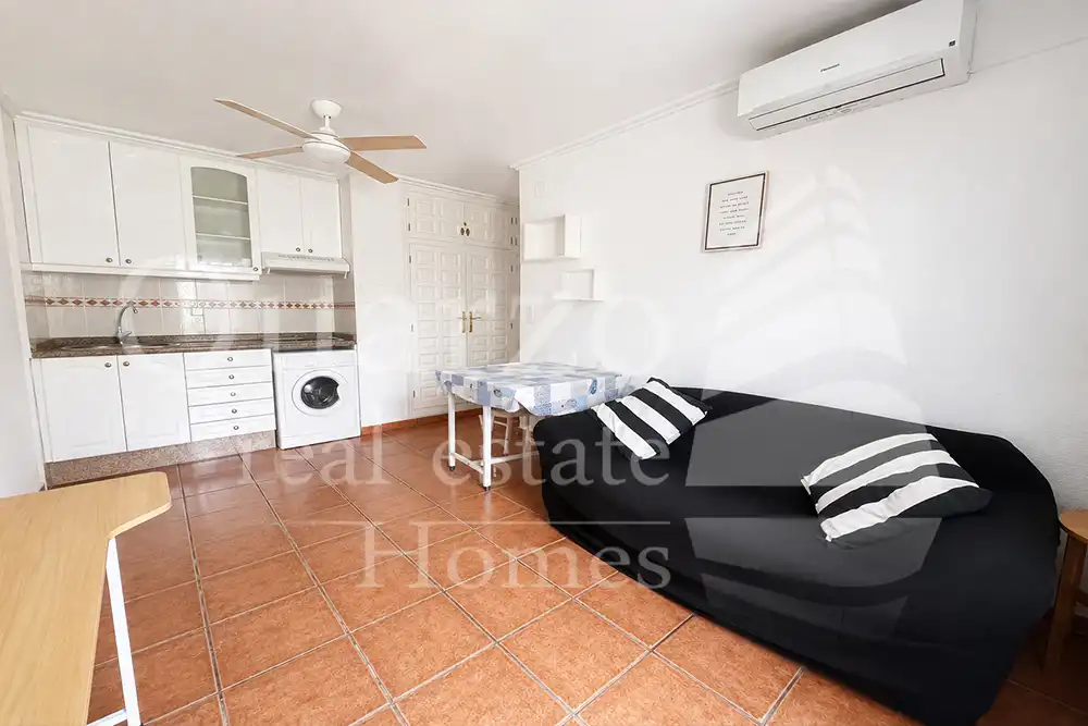 Habitación de Apartamento en venta en Dénia con Calefacción, Jardín privado y Amueblado