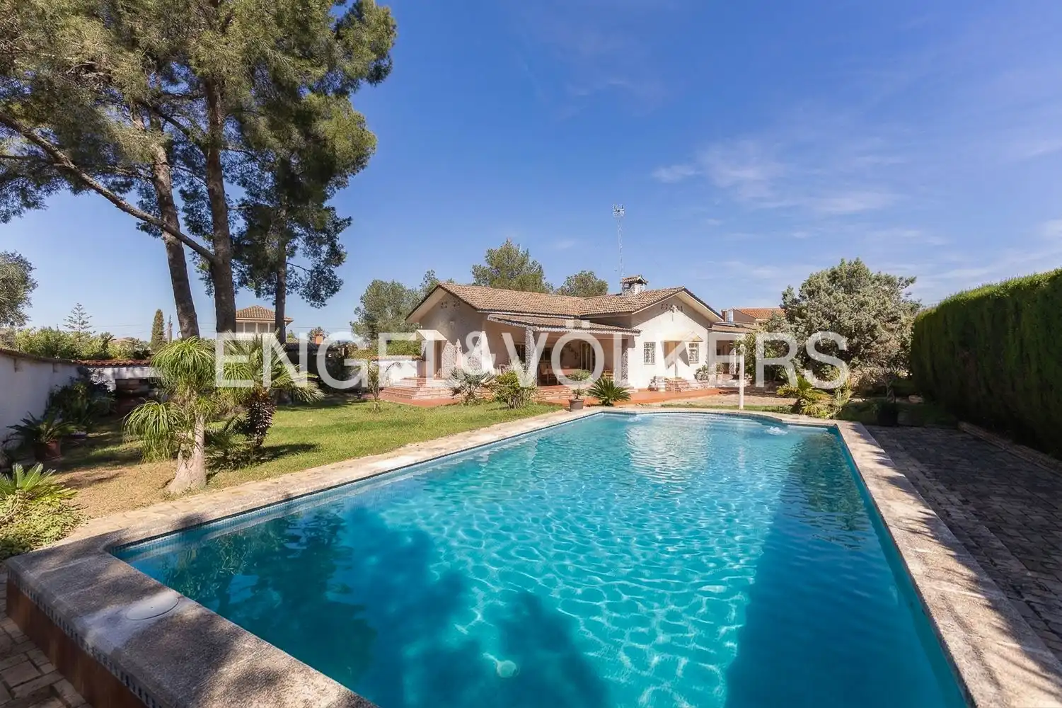 Exterior view of Houses for sale in L'Eliana  with Air Conditioner, Heating and Private garden