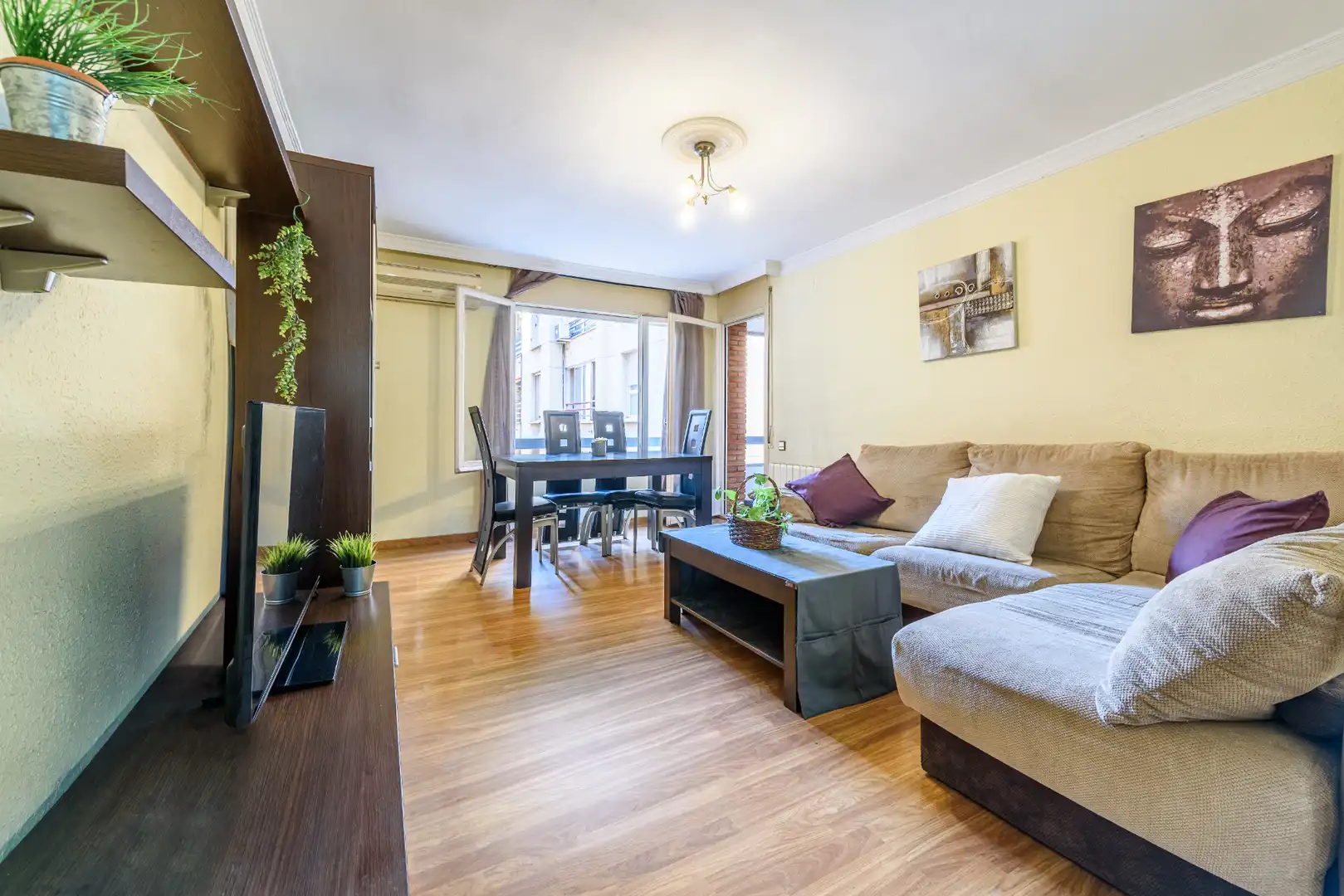 Flat with terrace for sale in Avinguda Catalunya, imagen 3