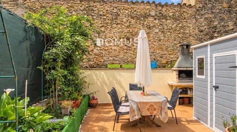 Planta baja con patio, 3 habitaciones y mucha tranquilidad en Serinyà., imatge 2