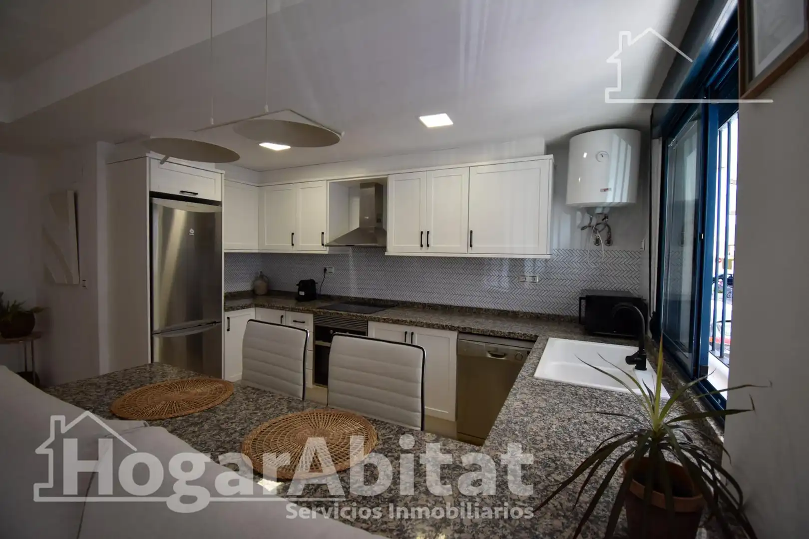 Kitchen of Flat for sale in Oliva  with Air Conditioner, Heating and Terrace