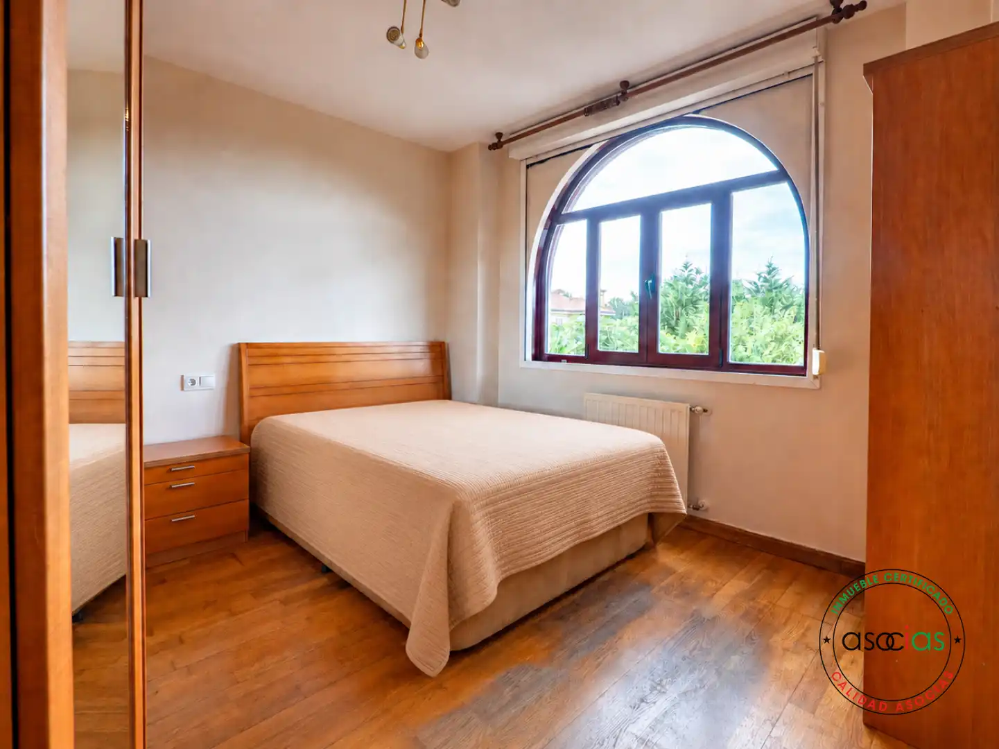 Bedroom of Detached homes for sale in Gijón   with Heating, Private garden and Parquet flooring