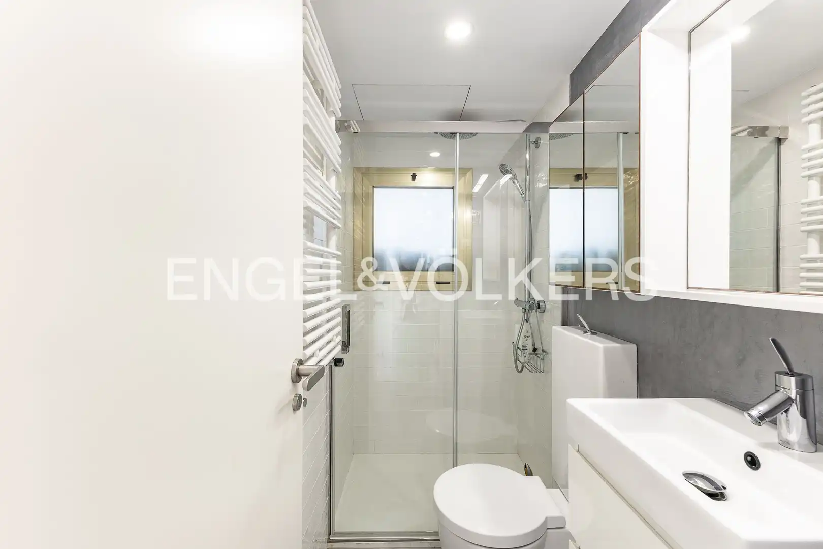 Baño de Piso en venta en Caldes d'Estrac con Aire acondicionado, Calefacción y Jardín privado