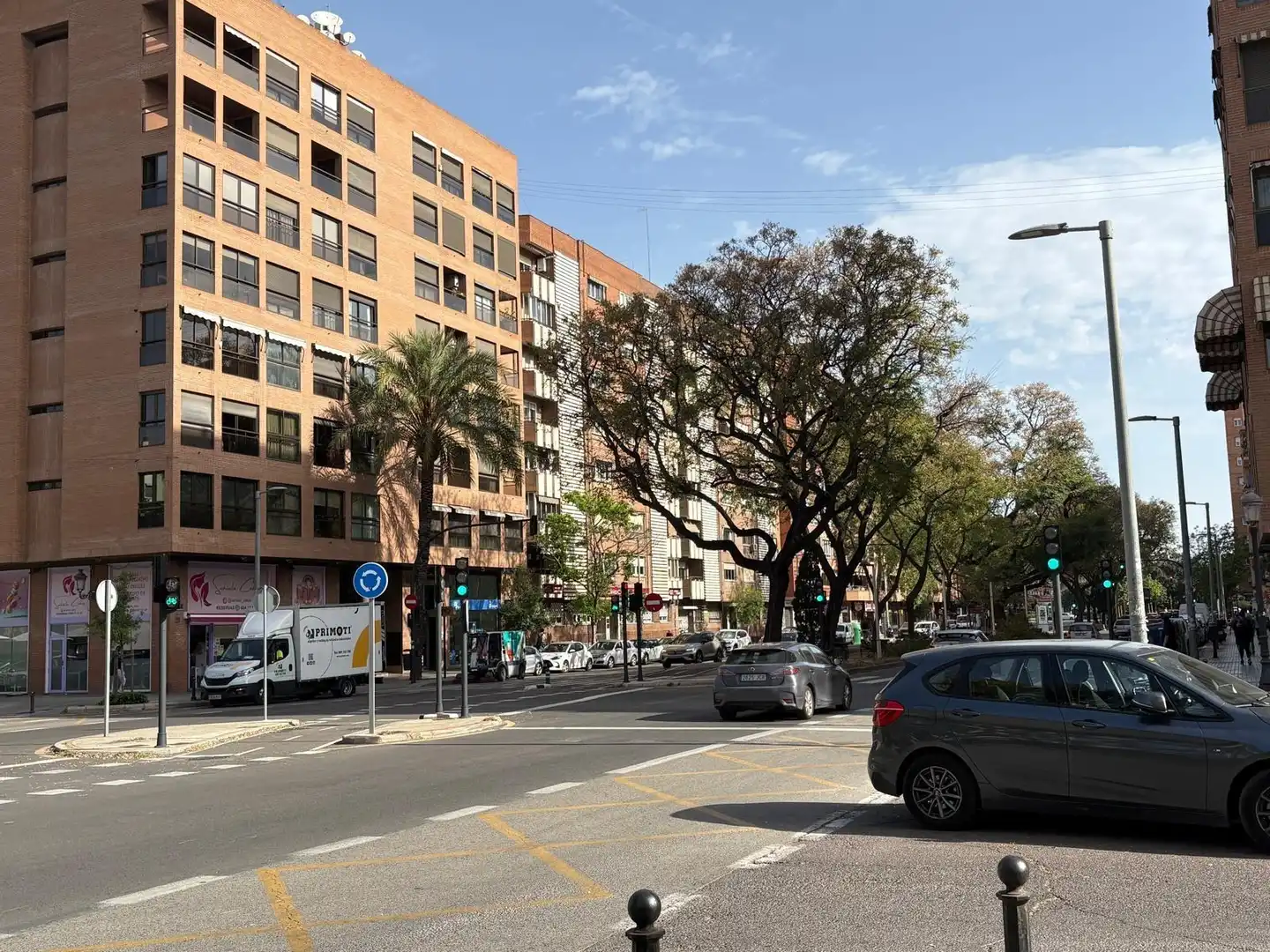 Vista exterior de Local en venda en Valencia