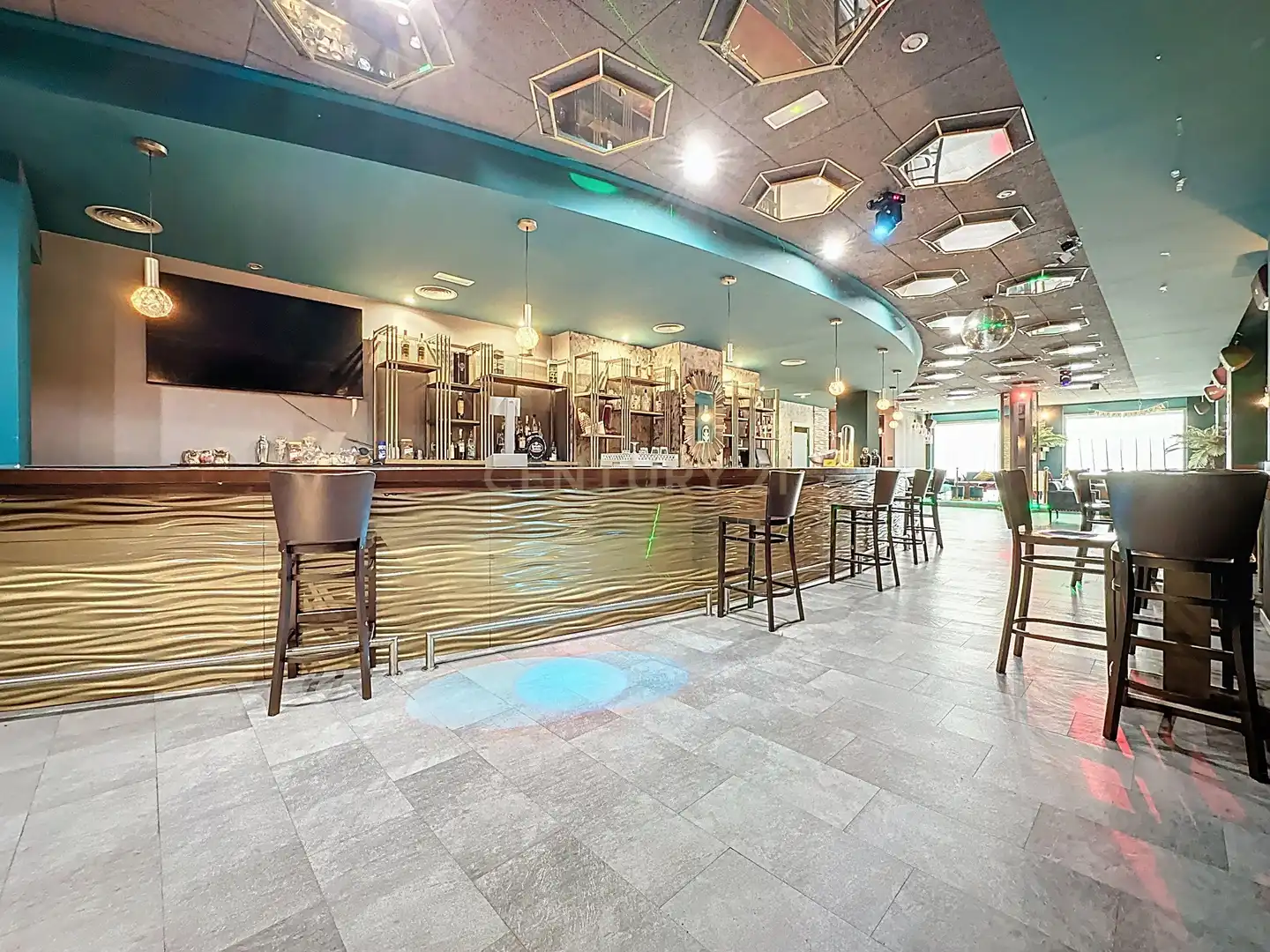Commercial properties for sale in Torrevieja  with Air Conditioner