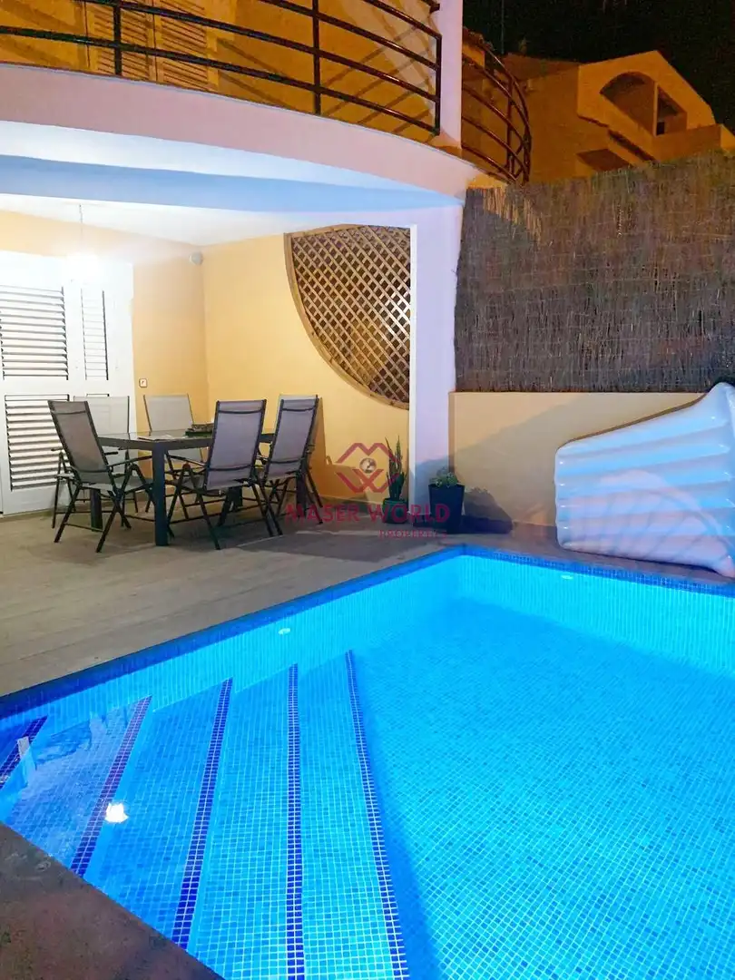 Vista exterior de Casa o chalet en venta en Mazarrón con Aire acondicionado, Terraza y Piscina