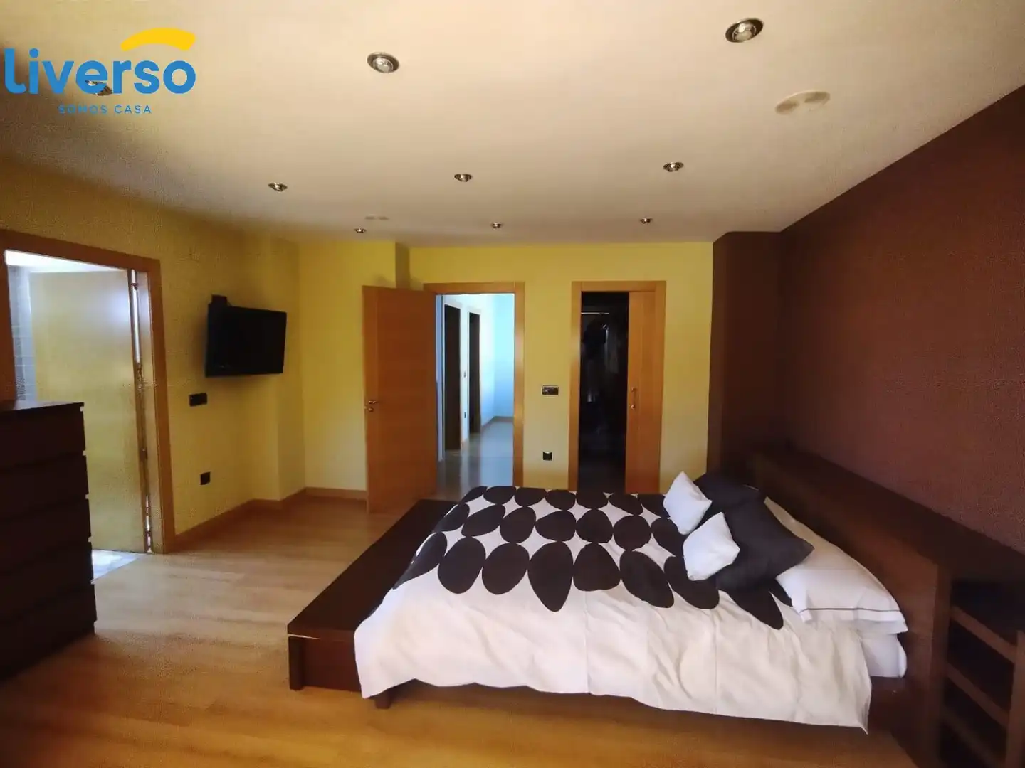 Habitación de Casa o chalet en venta en Villalbilla de Gumiel con Calefacción, Jardín privado y Terraza