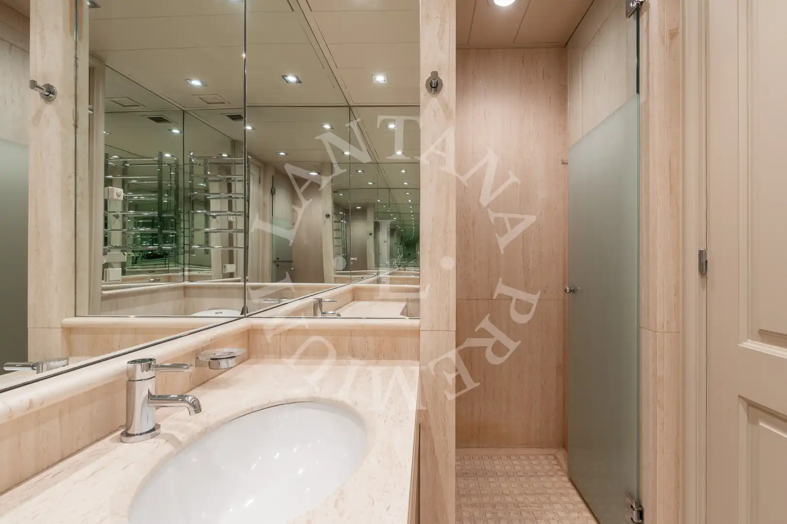 Baño de Piso en venta en Barcelona con Aire acondicionado, Calefacción y Parquet