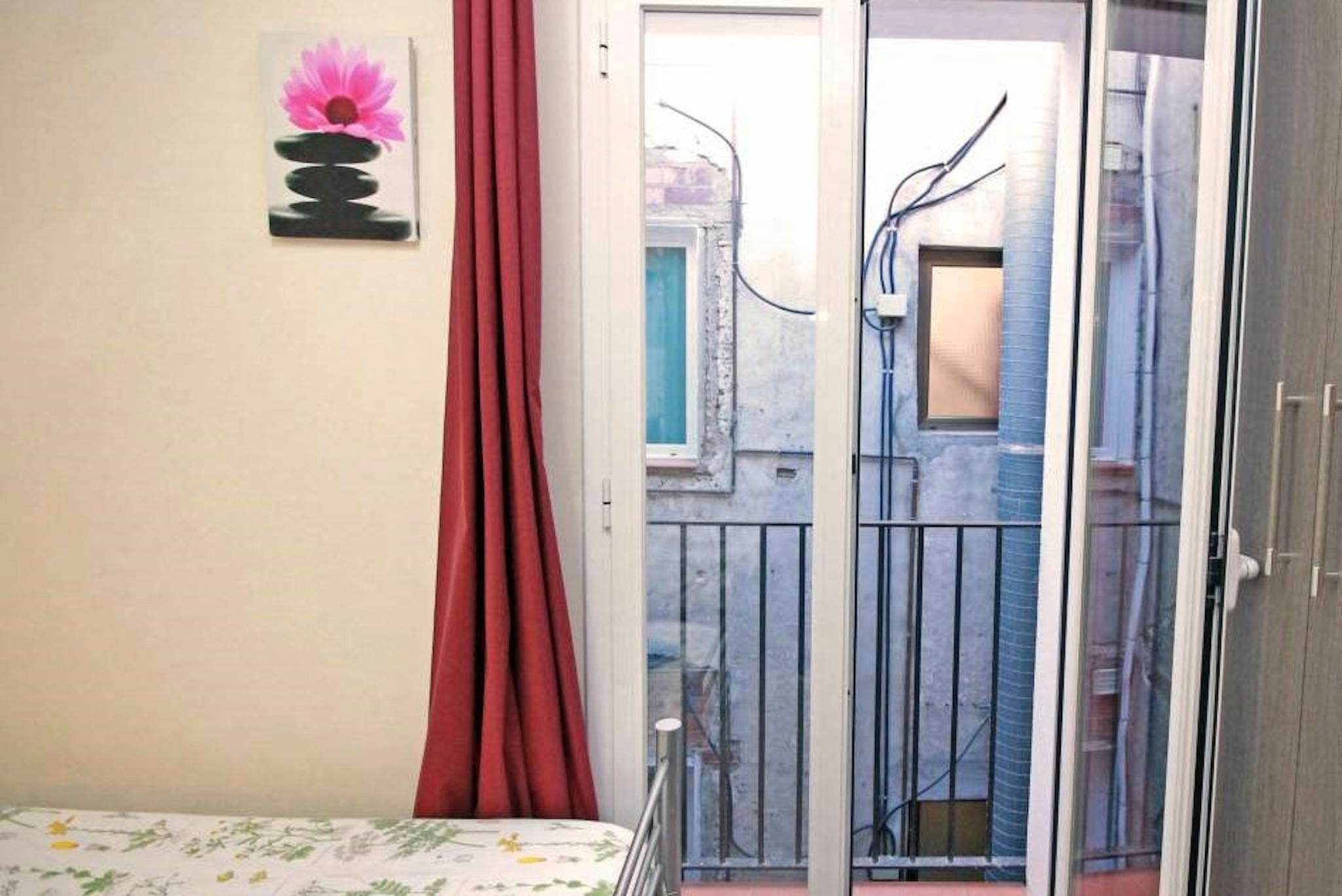 Dormitori de Pis per a compartir en  Barcelona Capital amb Aire condicionat, Calefacció i Moblat