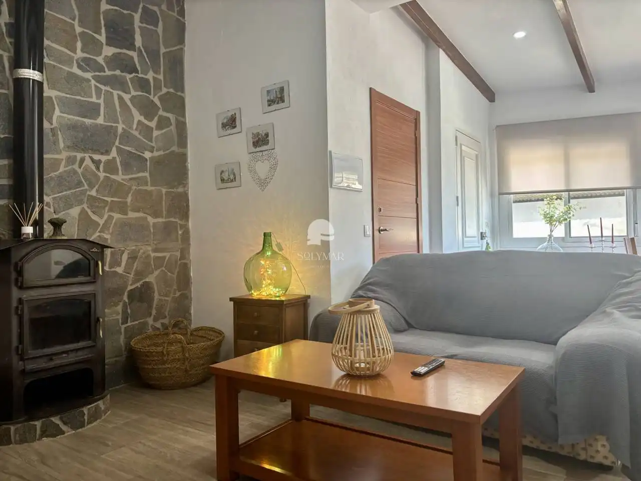 Sala de estar de Casa o chalet de alquiler en Canillas de Aceituno con Aire acondicionado, Calefacción y Jardín privado