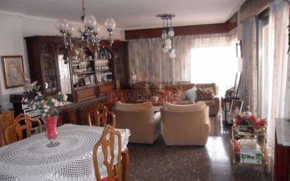 Living room of Flat for sale in  Albacete Capital  with Heating, Storage room and Balcony