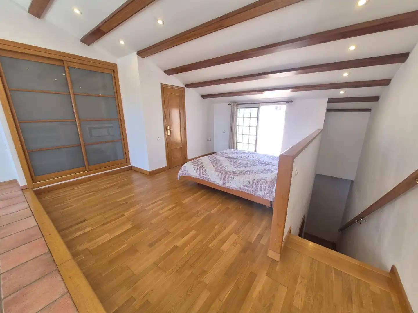 Habitación de Casa adosada de alquiler en Manises con Aire acondicionado, Terraza y Amueblado