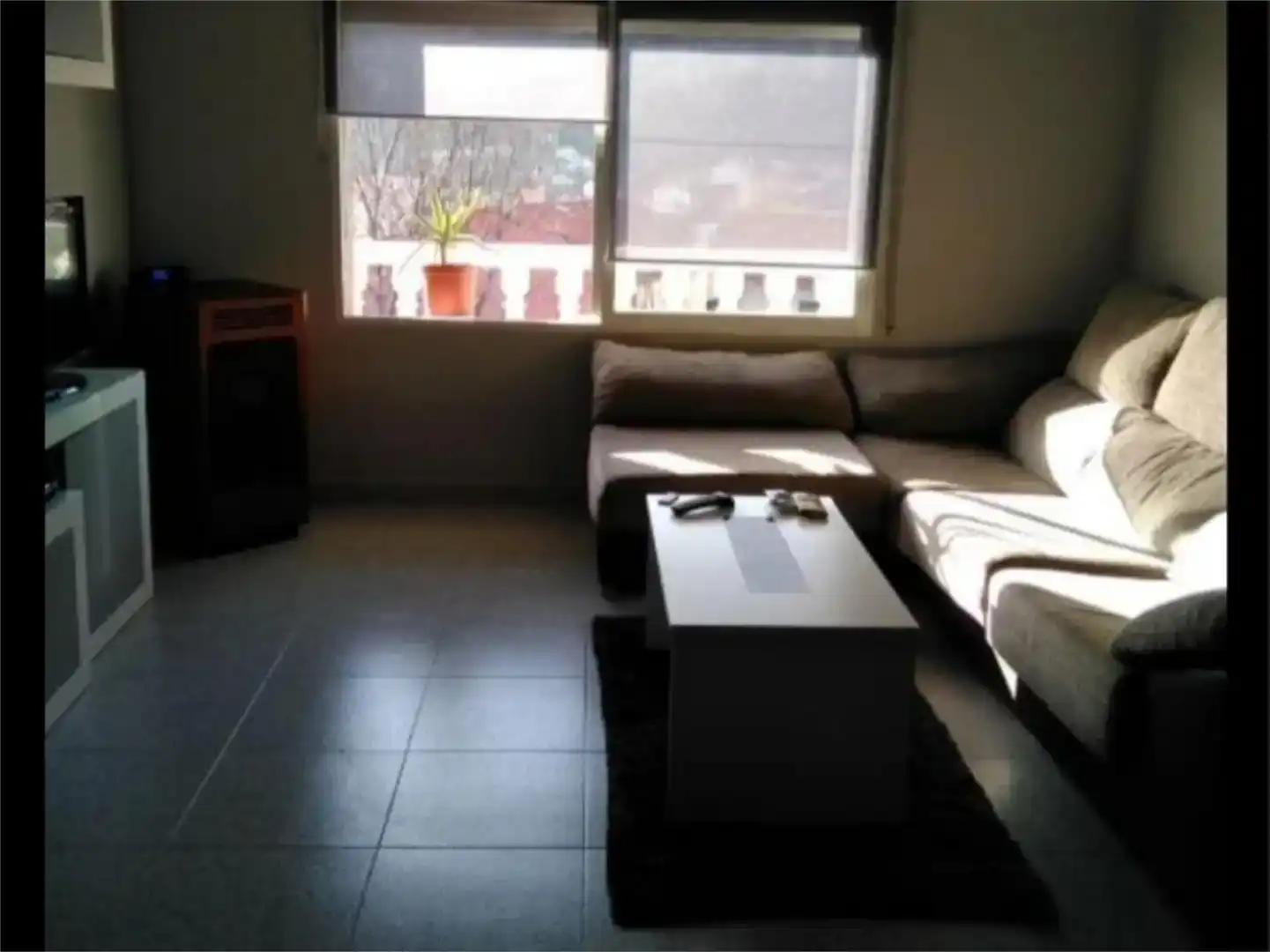Sala de estar de Piso en venta en Cabezuela del Valle con Amueblado y Balcón