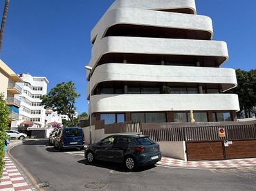 Pis amb balcó en venda a Parque de la Paloma