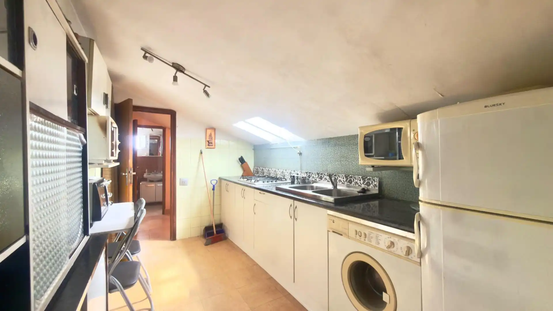 Cocina de Piso en venta en A Pobra de Trives  con Calefacción y Amueblado
