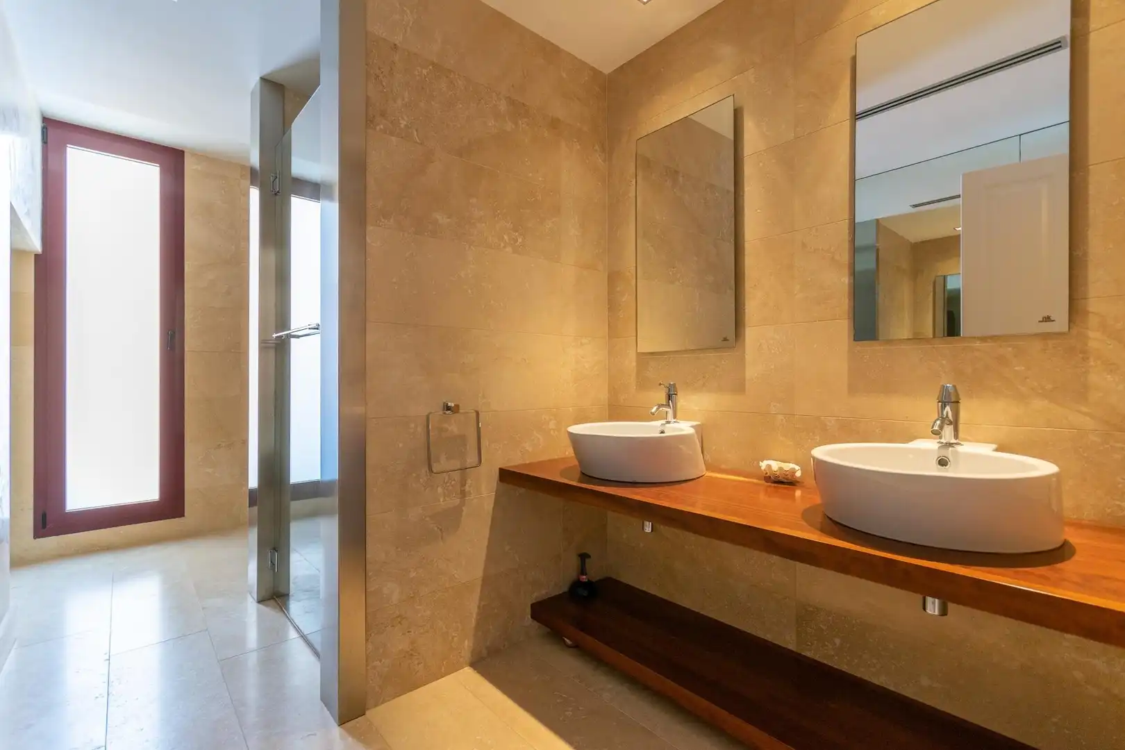 Baño de Casa o chalet en venta en Alicante / Alacant con Aire acondicionado, Calefacción y Jardín privado