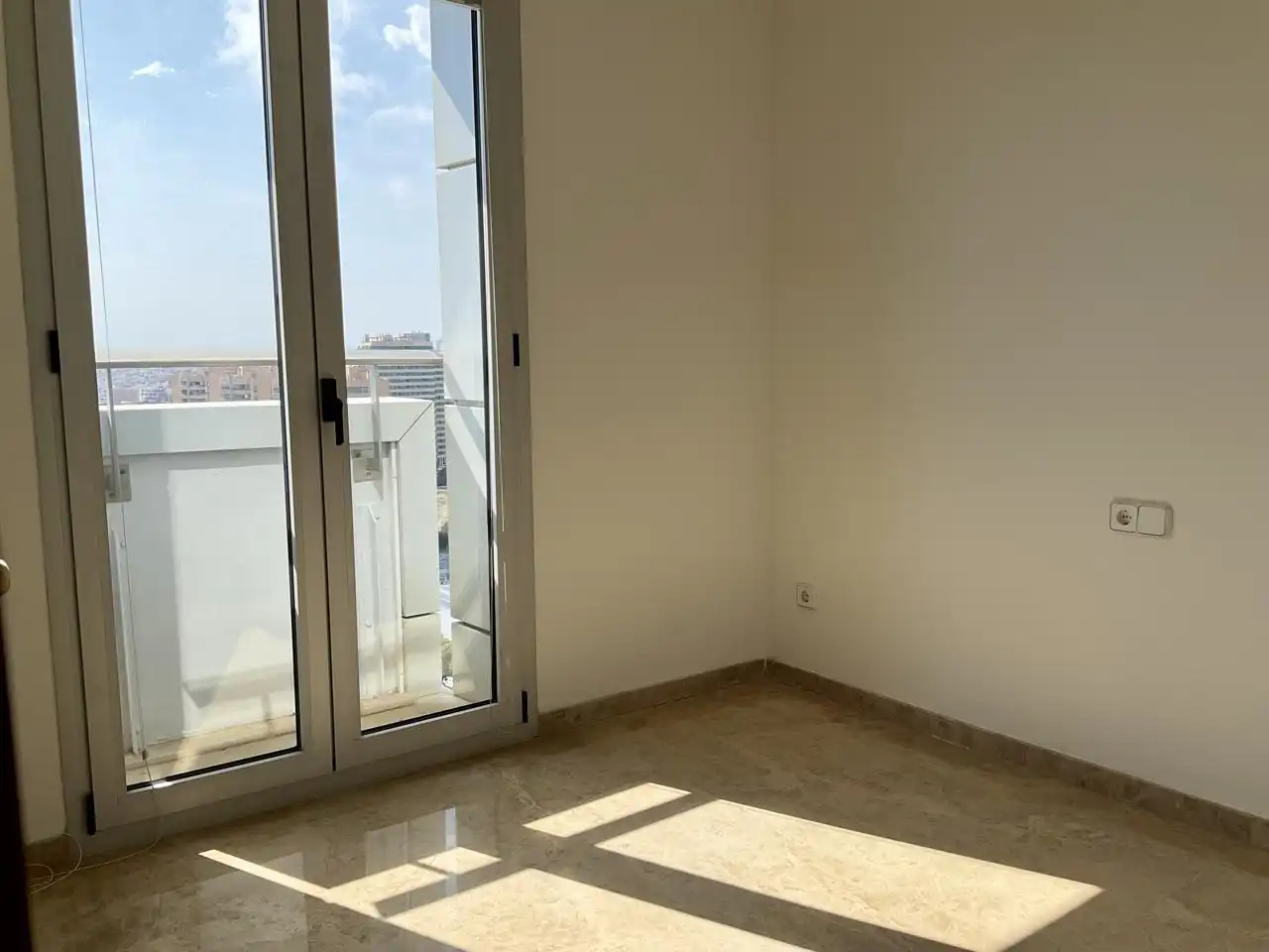 Flat for rent in De França, 2, Penya - Roja - Avda. Francia