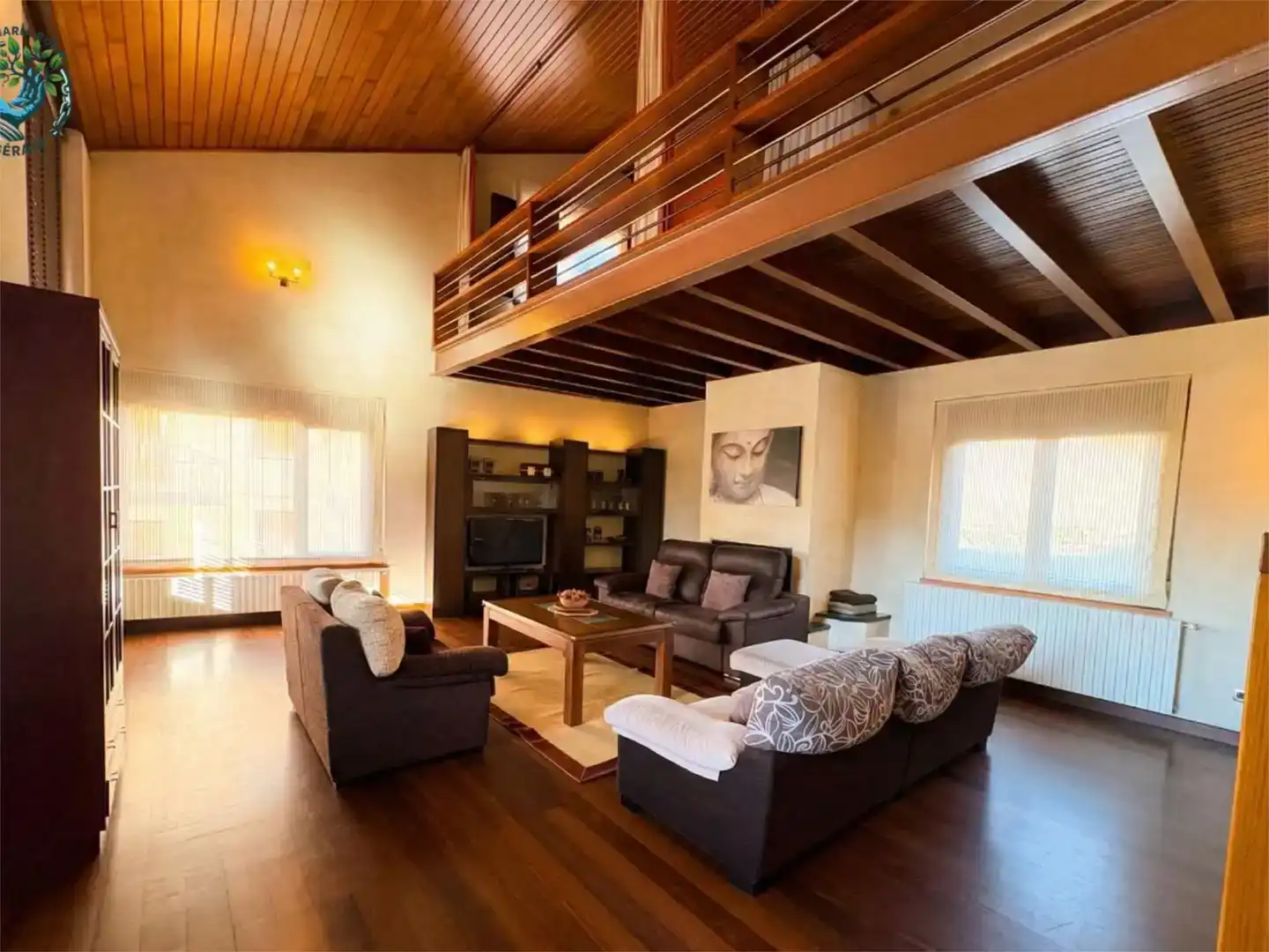 Sala d'estar de Casa o xalet en venda en Covaleda amb Jardí privat, Parquet i Moblat