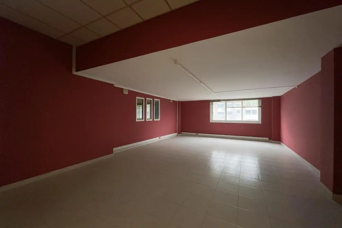 Gewerbefläche zum Verkauf in Rúa Vicente Aleixandre, imagen 6