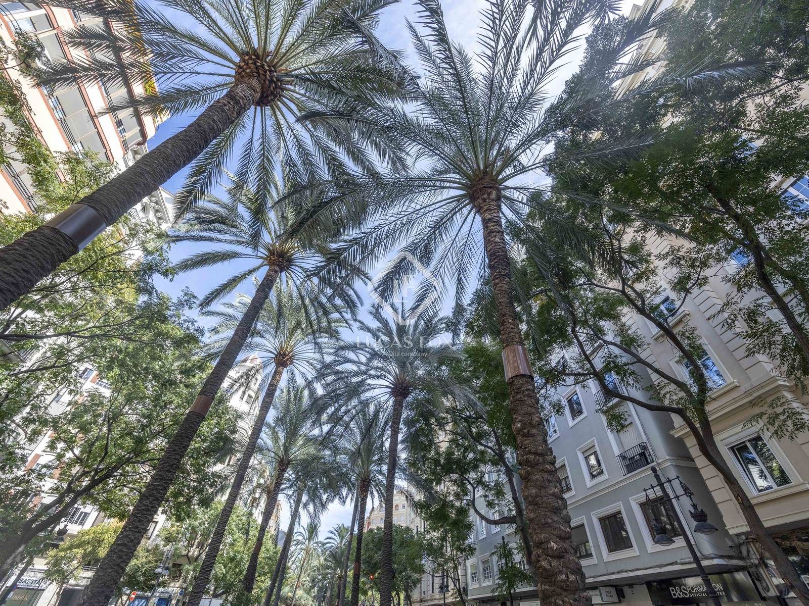 Vista exterior de Pis en venda en  Valencia Capital amb Aire condicionat