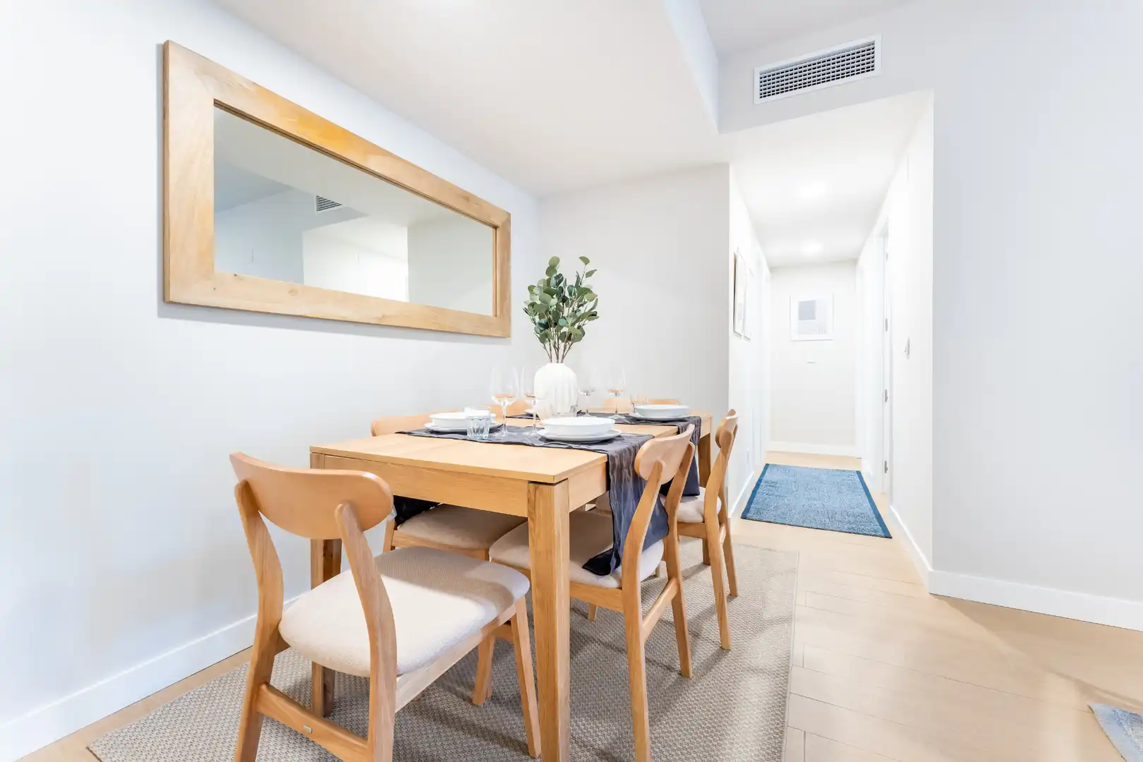 Dining room of Flat for sale in Sevilla  with Air Conditioner, Heating and Storage room
