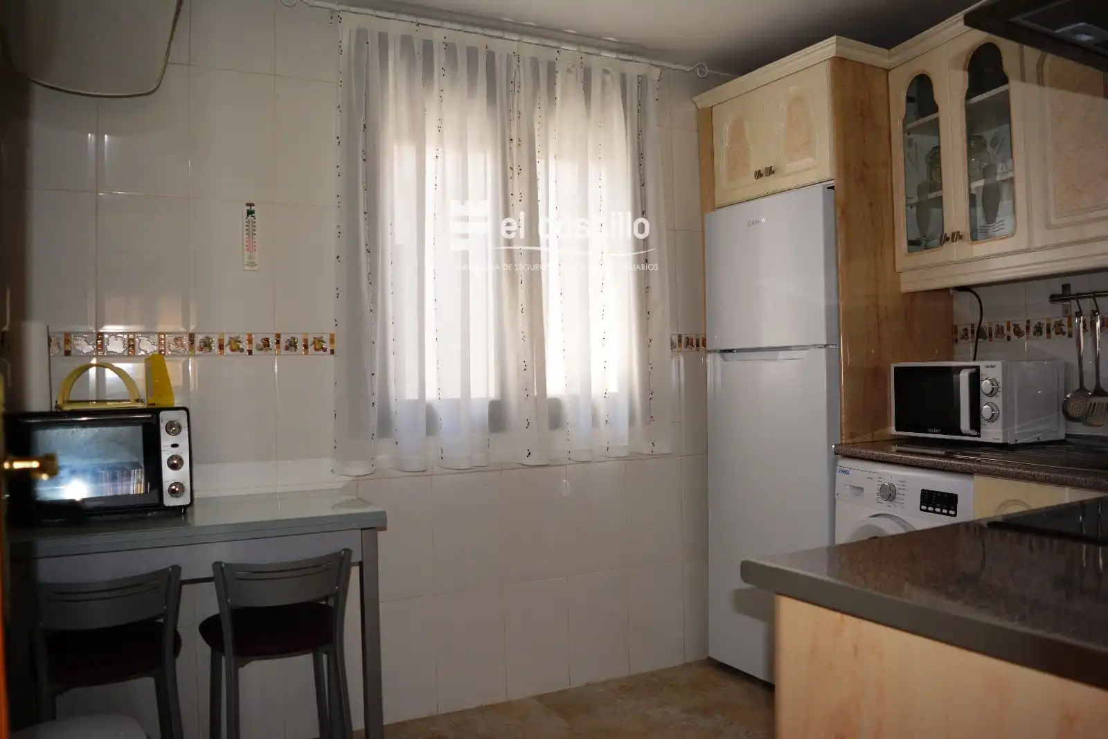 Cocina de Piso en venta en Sotillo de la Adrada con Calefacción, Trastero y Amueblado