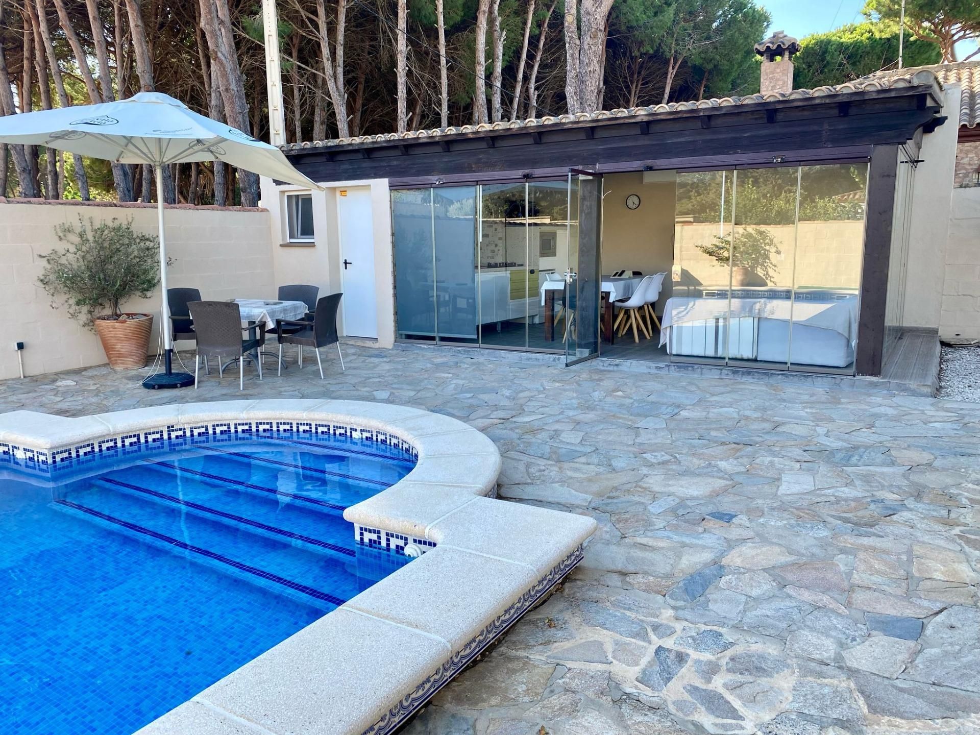 Swimming pool of House or chalet for sale in Chiclana de la Frontera  with Air Conditioner and Swimming Pool