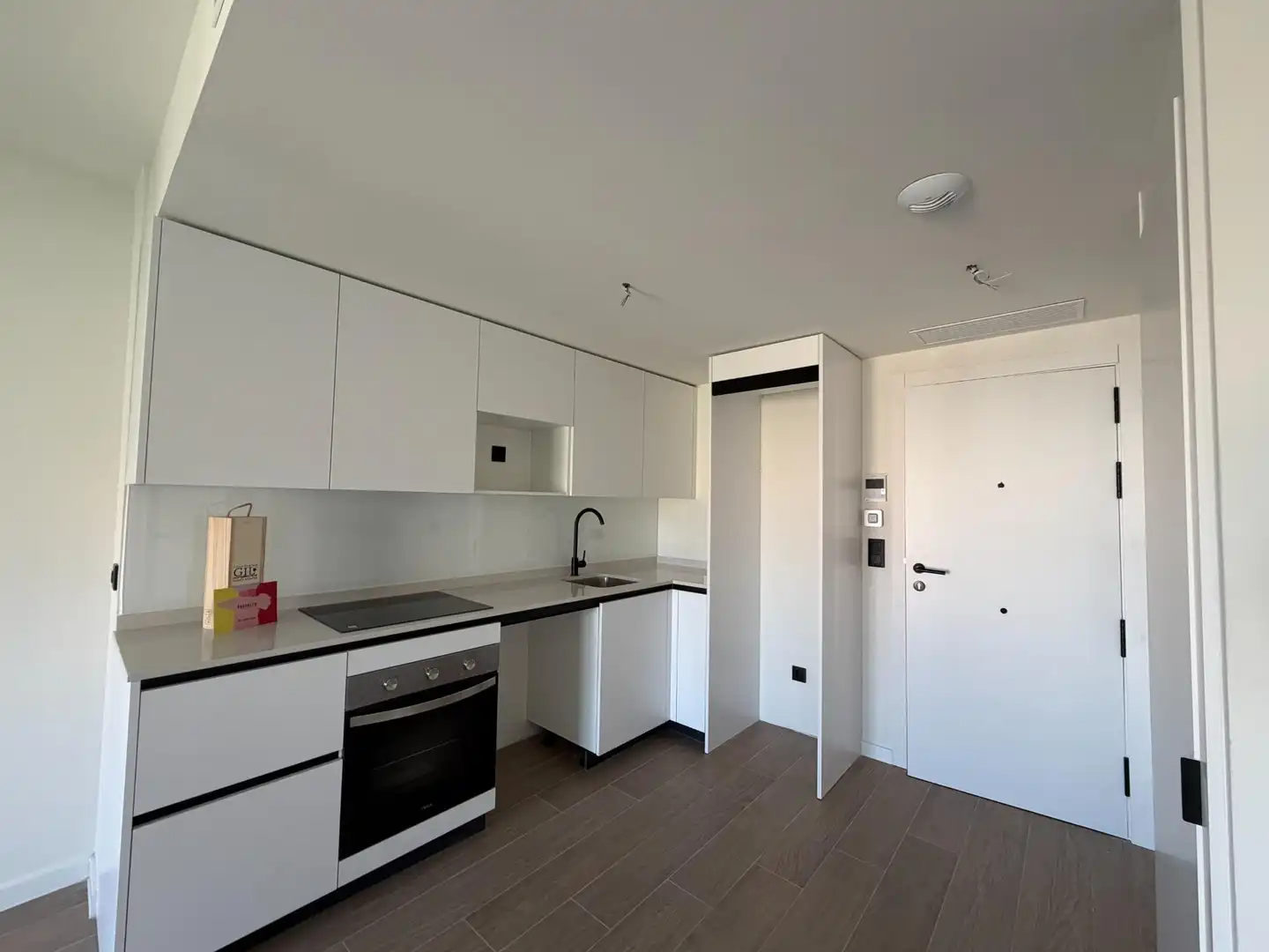 Cocina de Piso de alquiler en Madrid con Aire acondicionado, Calefacción y Trastero