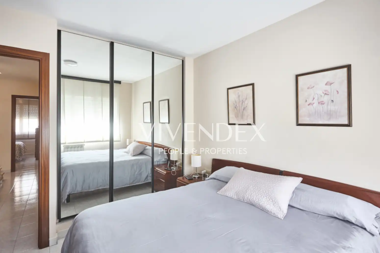 Habitación de Casa adosada en venta en Viladecans con Calefacción, Jardín privado y Terraza