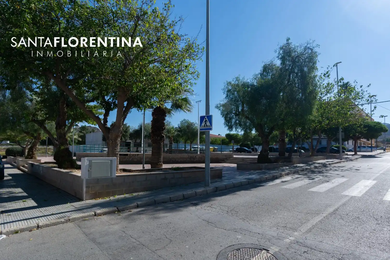 Vista exterior de Casa adosada en venda en Cartagena amb Aire condicionat, Jardí privat i Terrassa