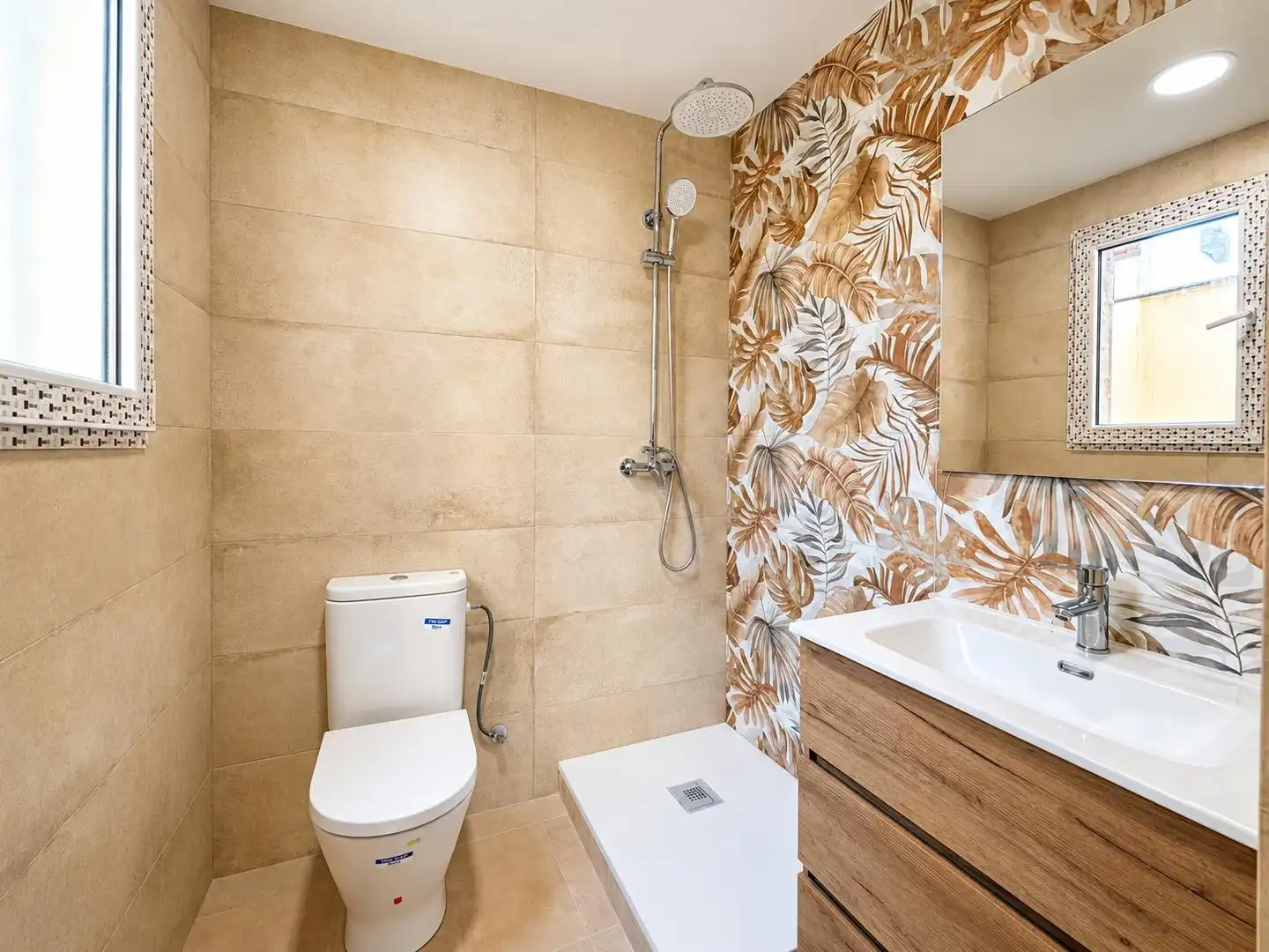 Baño de Ático en venta en Valencia con Aire acondicionado, Calefacción y Parquet