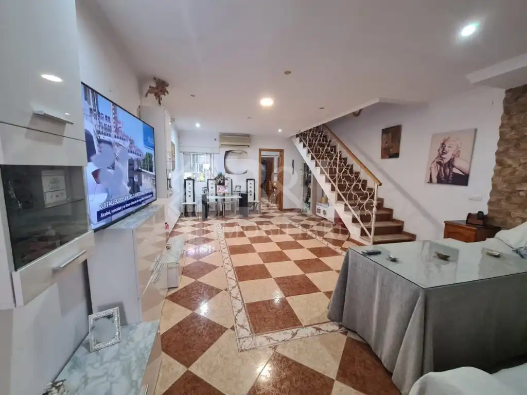 Houses for sale in Nuevo Parque - Los Rosales - Tráfico Pesado