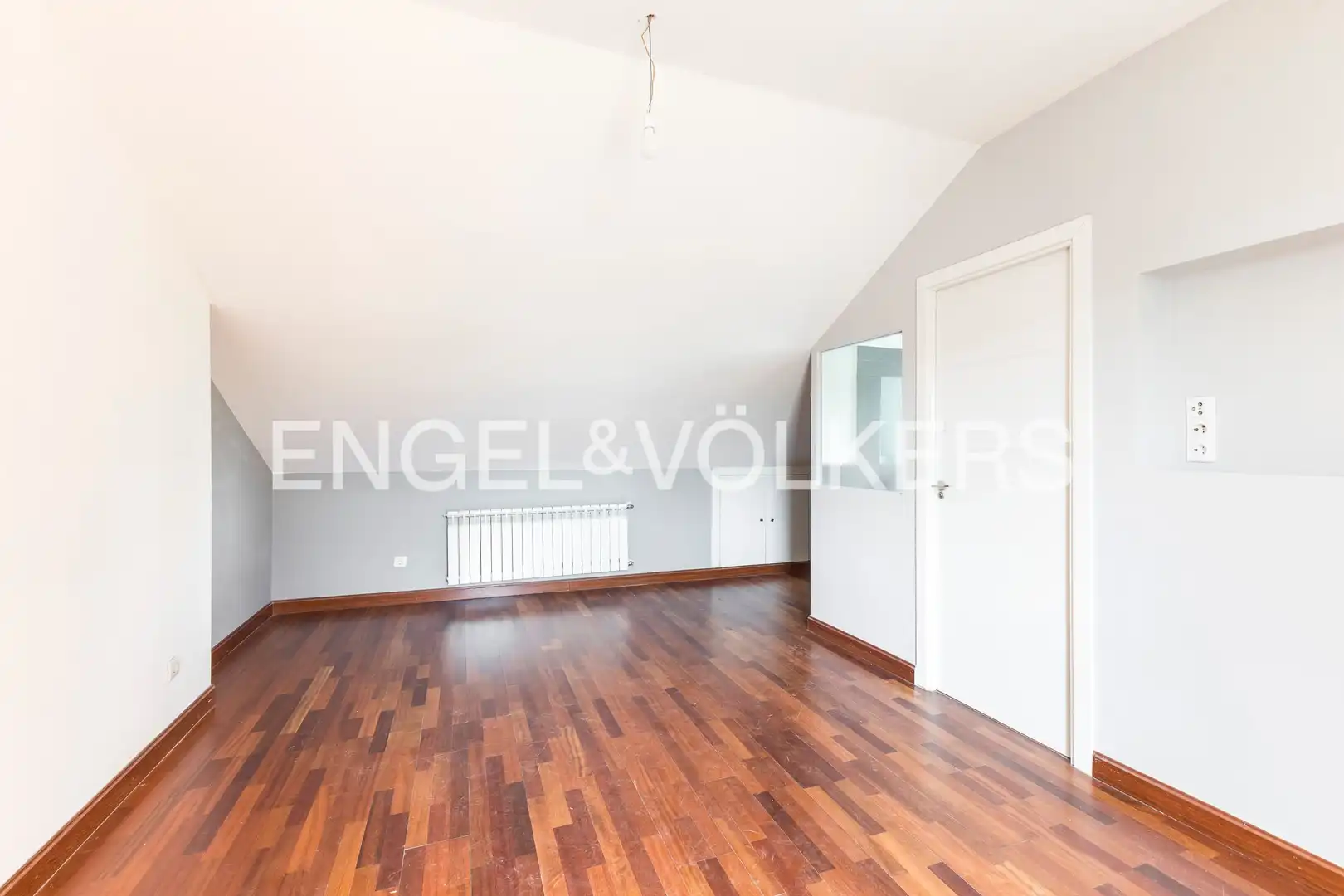 Detached homes for sale in Paracuellos de Jarama  with Air Conditioner, Heating and Private garden