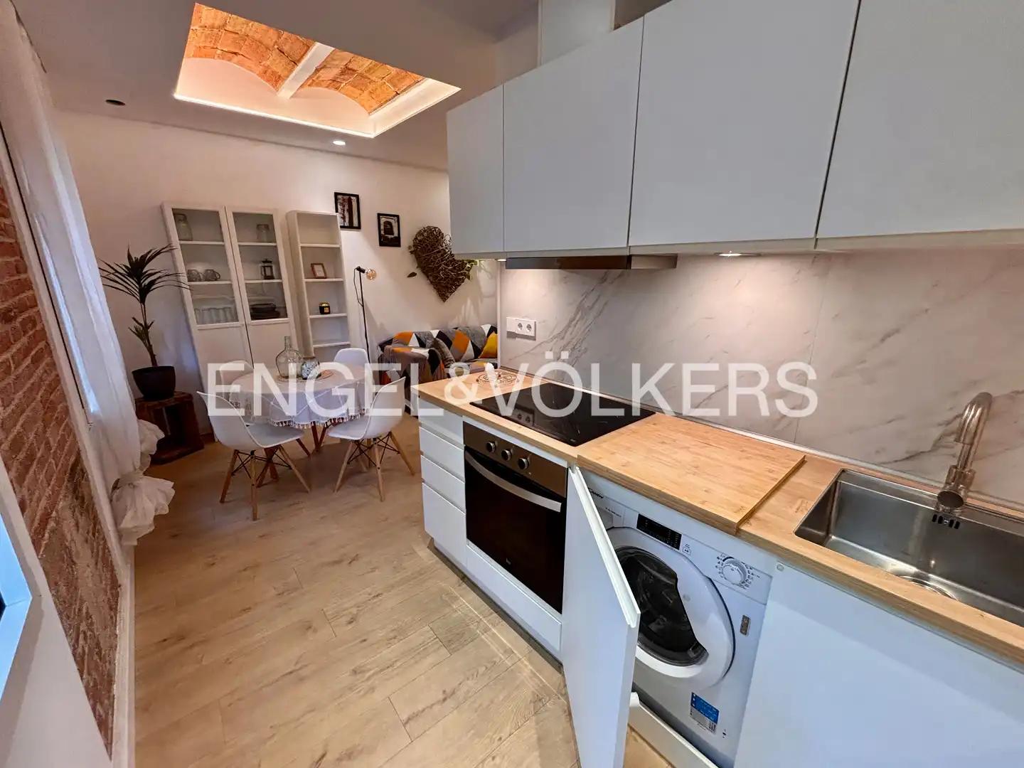 Kitchen of Flat for rent in Barcelona  with Air Conditioner, Heating and Terrace