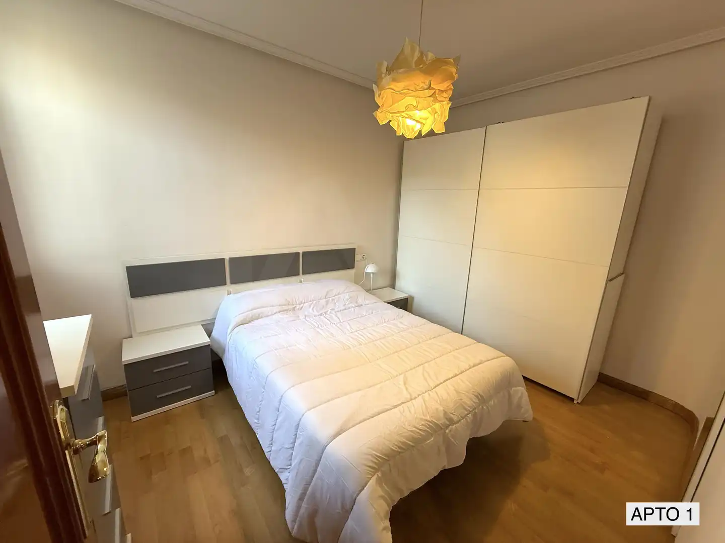 Habitación de Edificio en venta en León Capital 