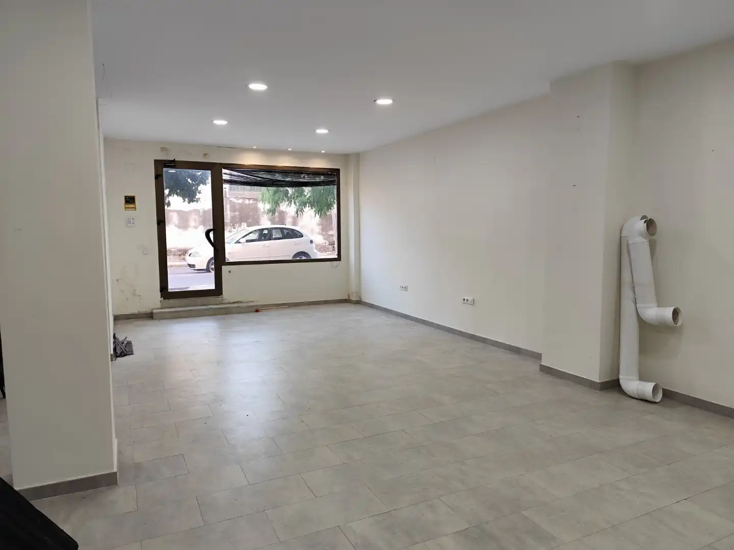 Local en venta en Avenida - Divina Pastora - Plaza de Toros