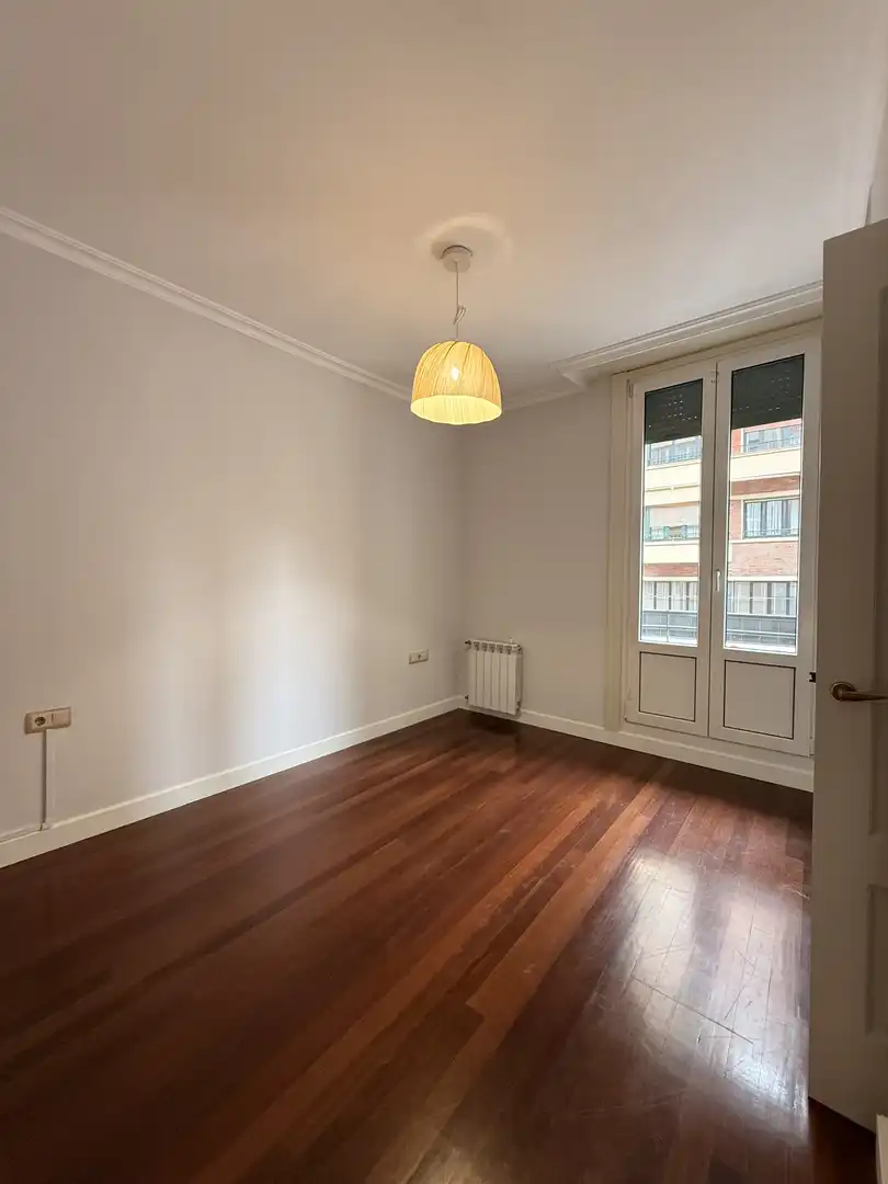 Bedroom of Flat for sale in Bilbao   with Balcony