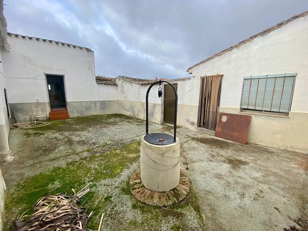 Vista exterior de Casa o chalet en venta en Ballesteros de Calatrava con Jardín privado, Terraza y Amueblado