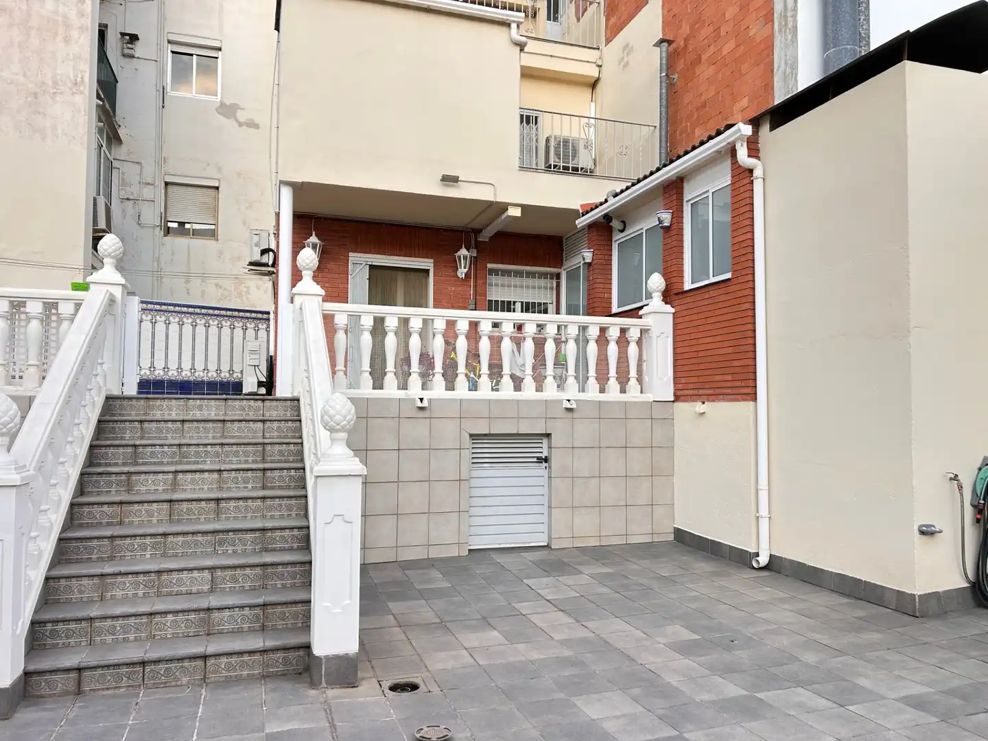 Exterior view of Houses for sale in Sant Boi de Llobregat  with Air Conditioner, Heating and Terrace