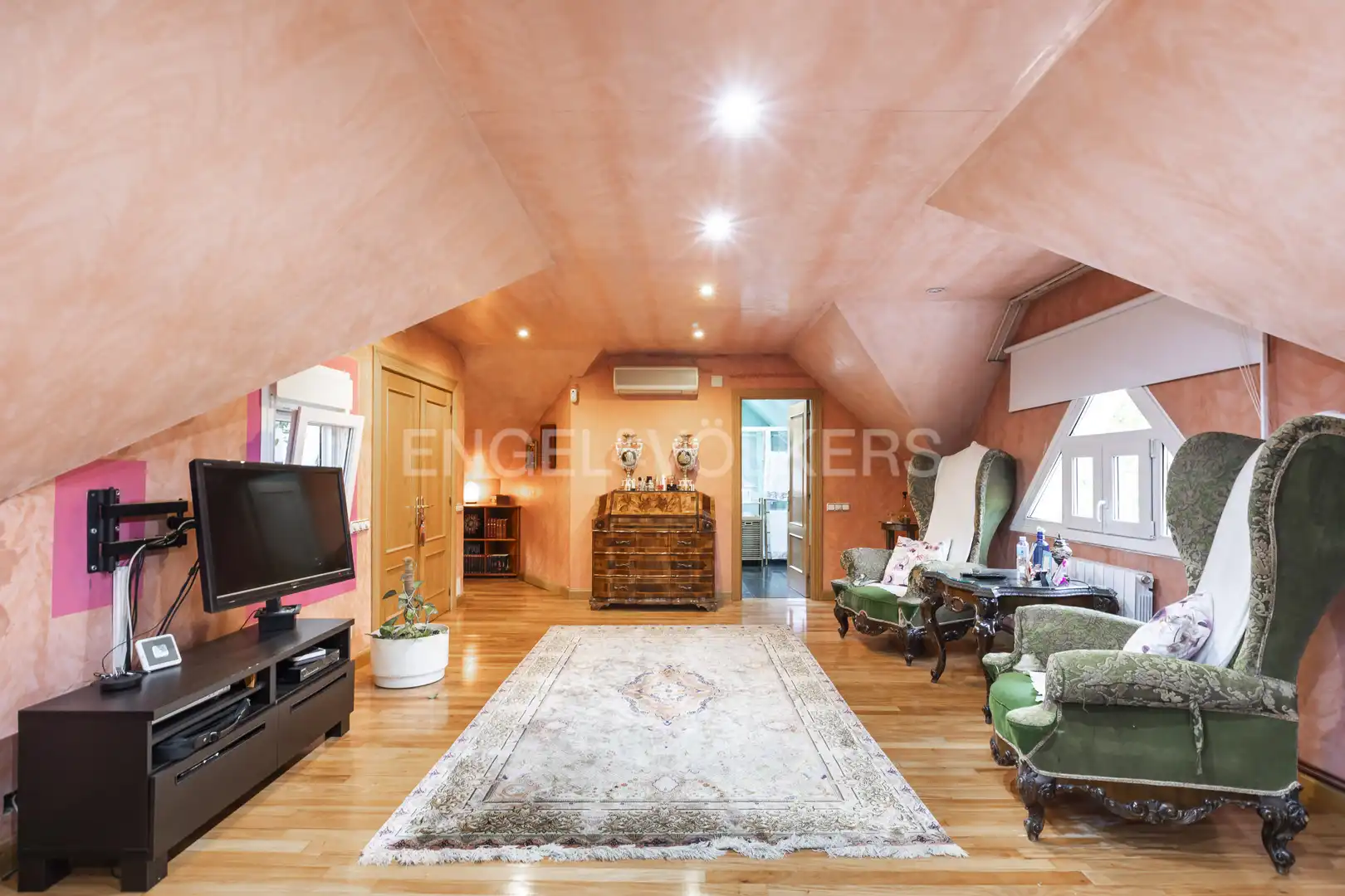 Casa o chalet en venta en Madrid con Aire acondicionado, Calefacción y Jardín privado