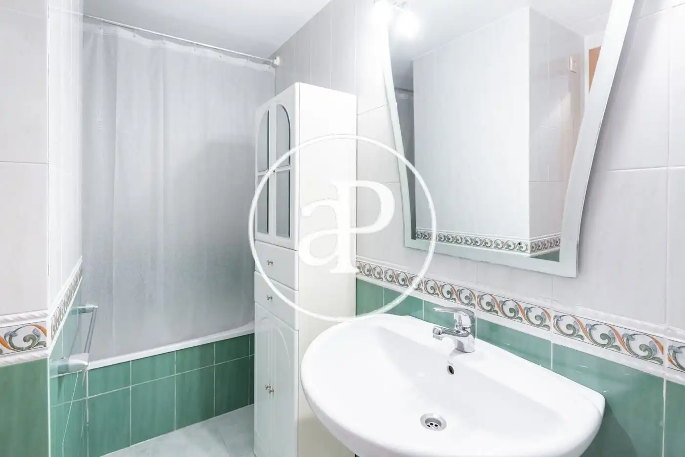 Flat for rent in Av. de les Corts Valencianes, Sant Pau