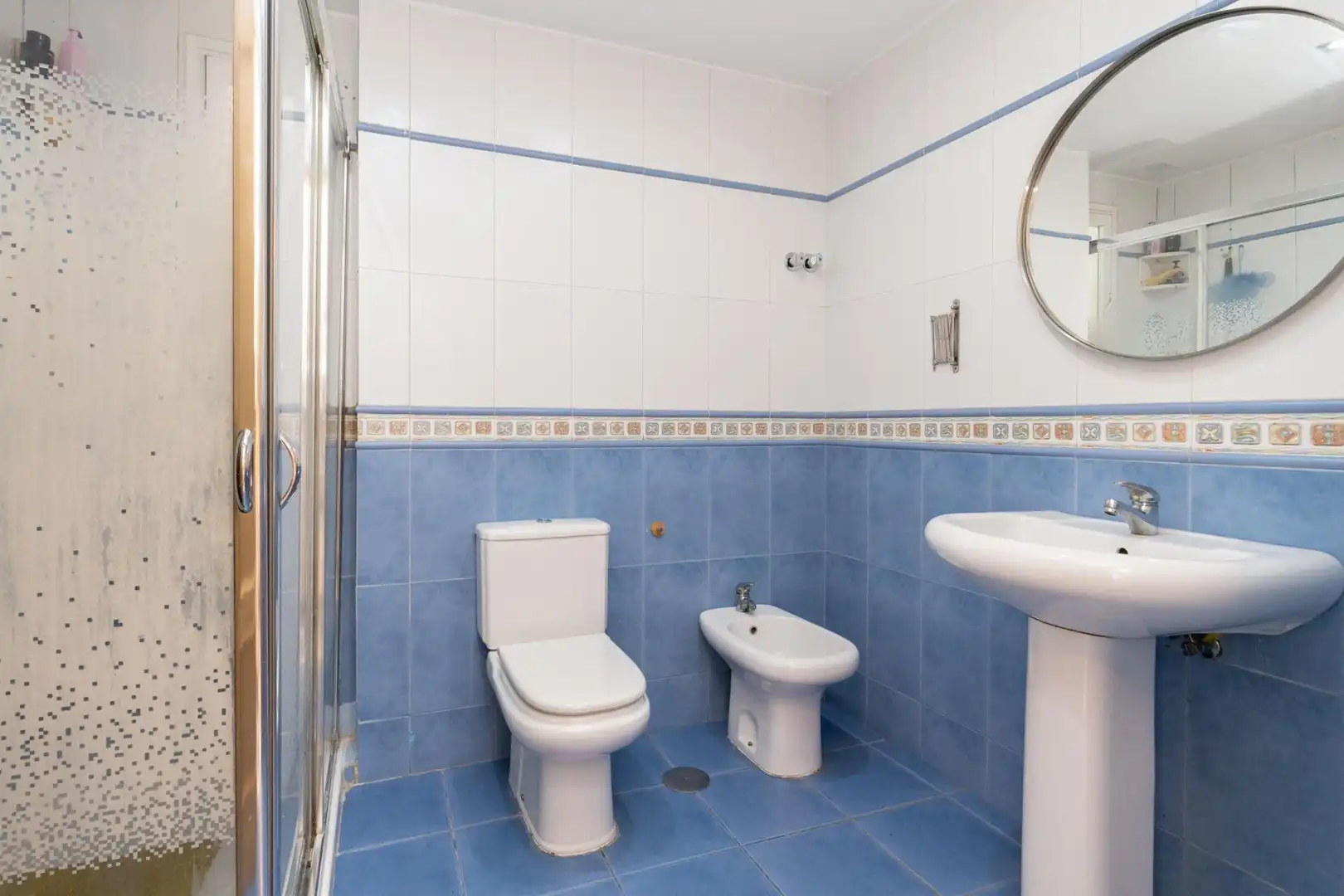 Baño de Piso en venta en Motril con Balcón