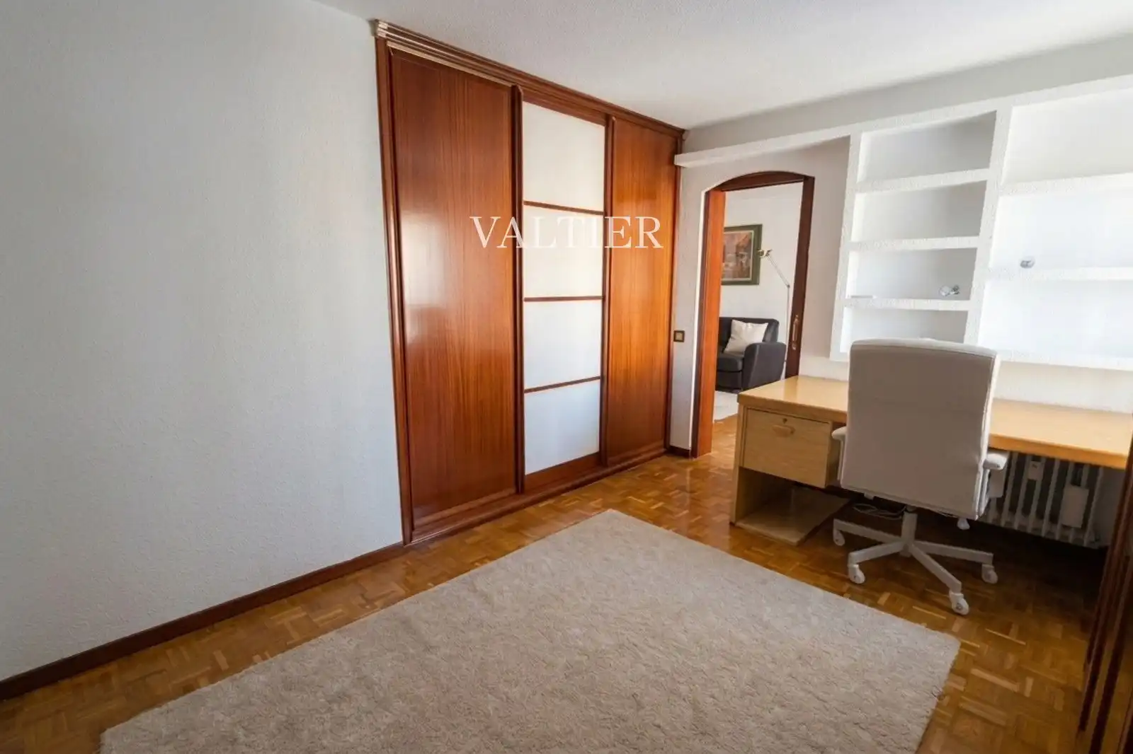 Schlafzimmer von Wohnung zur Miete in Madrid mit Klimaanlage, Terrasse und Möbliert