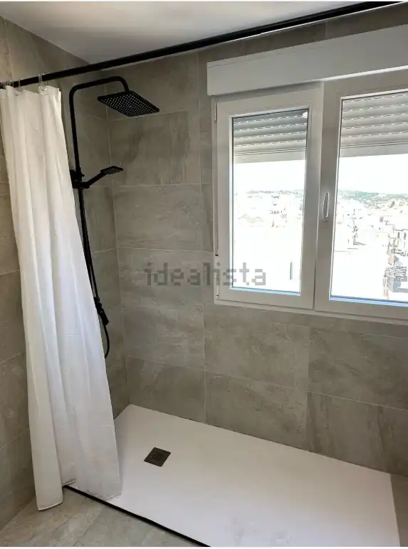 Baño de Ático en venta en Alhaurín El Grande con Aire acondicionado, Terraza y Amueblado