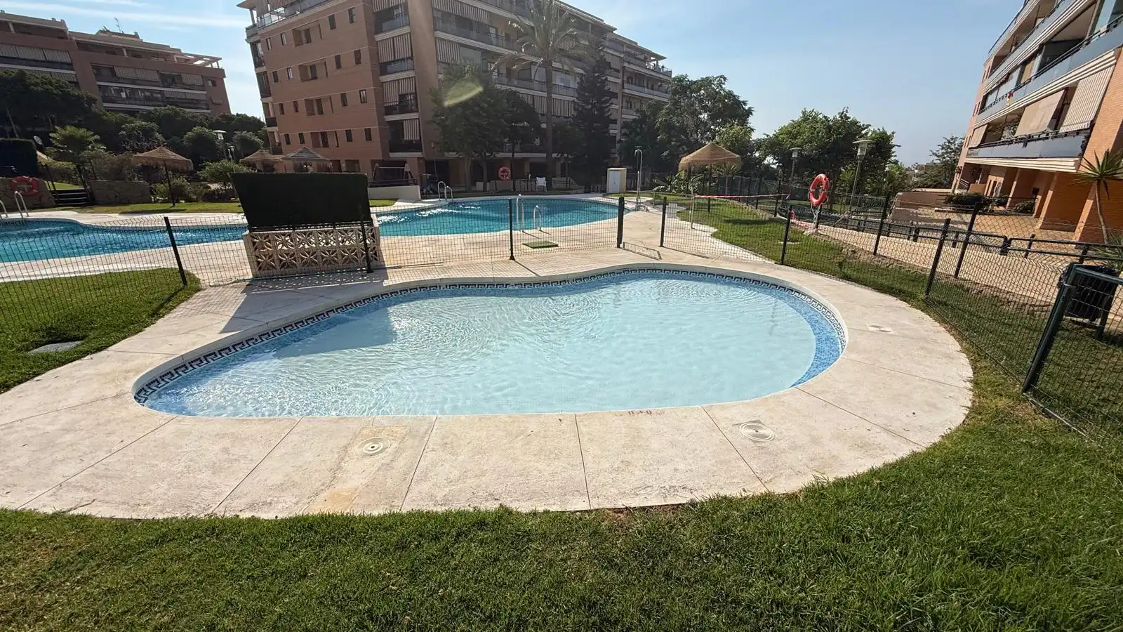 Piscina de Piso de alquiler en Torremolinos con Aire acondicionado, Calefacción y Terraza