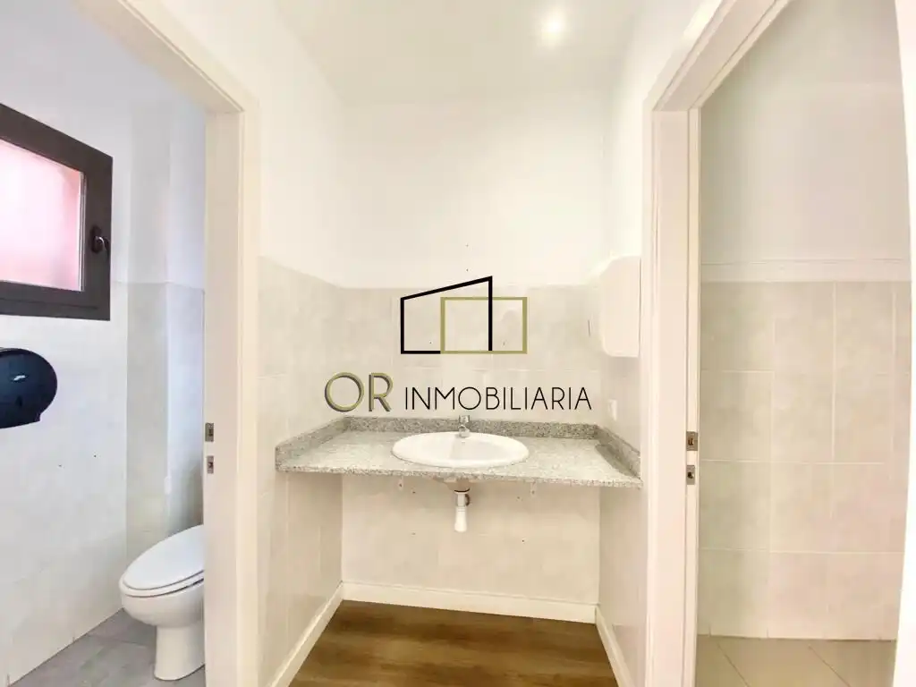 Local comercial en venta en Sant Julià, imagen 18
