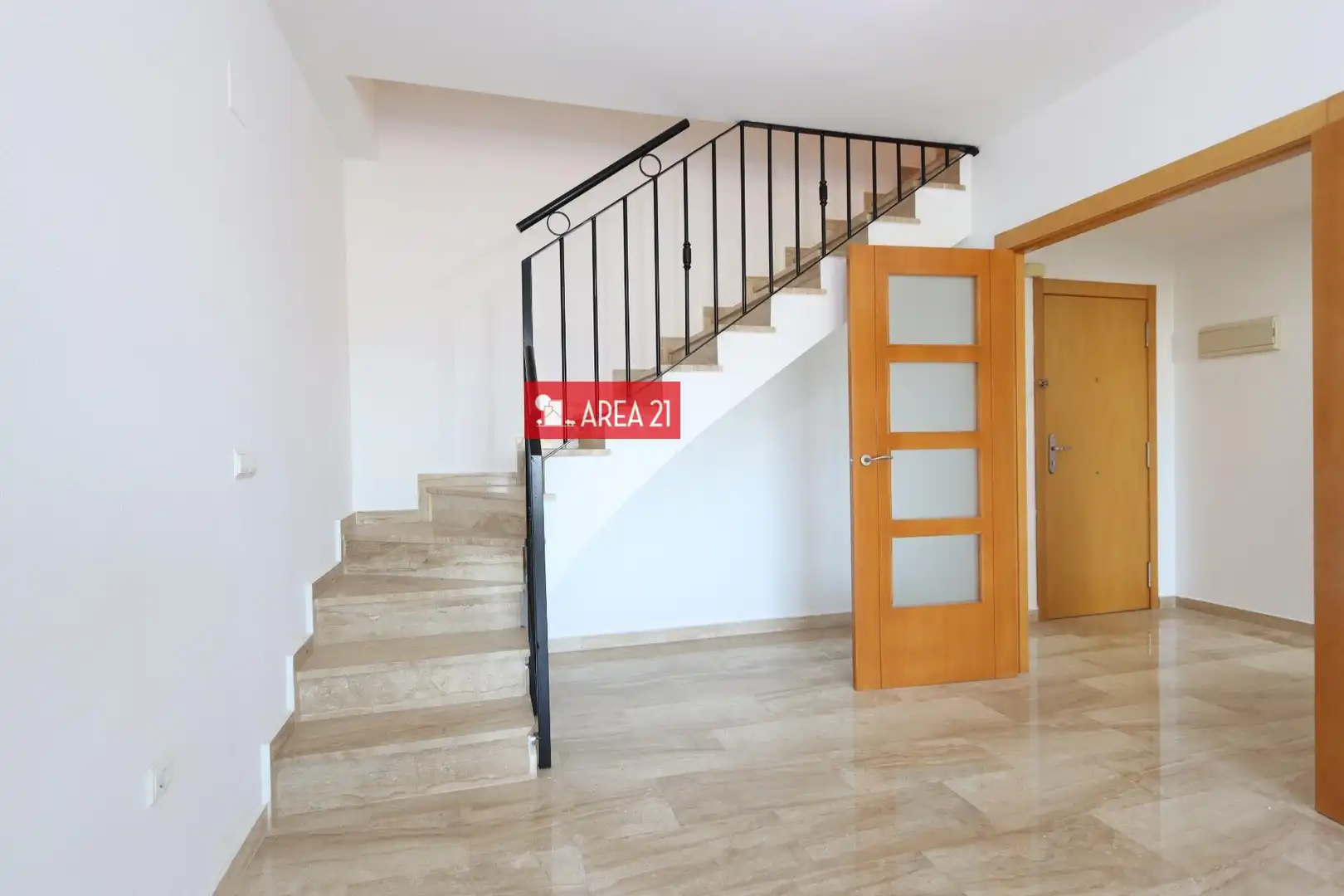 Duplexes for rent in La Pobla de Vallbona  with Balcony
