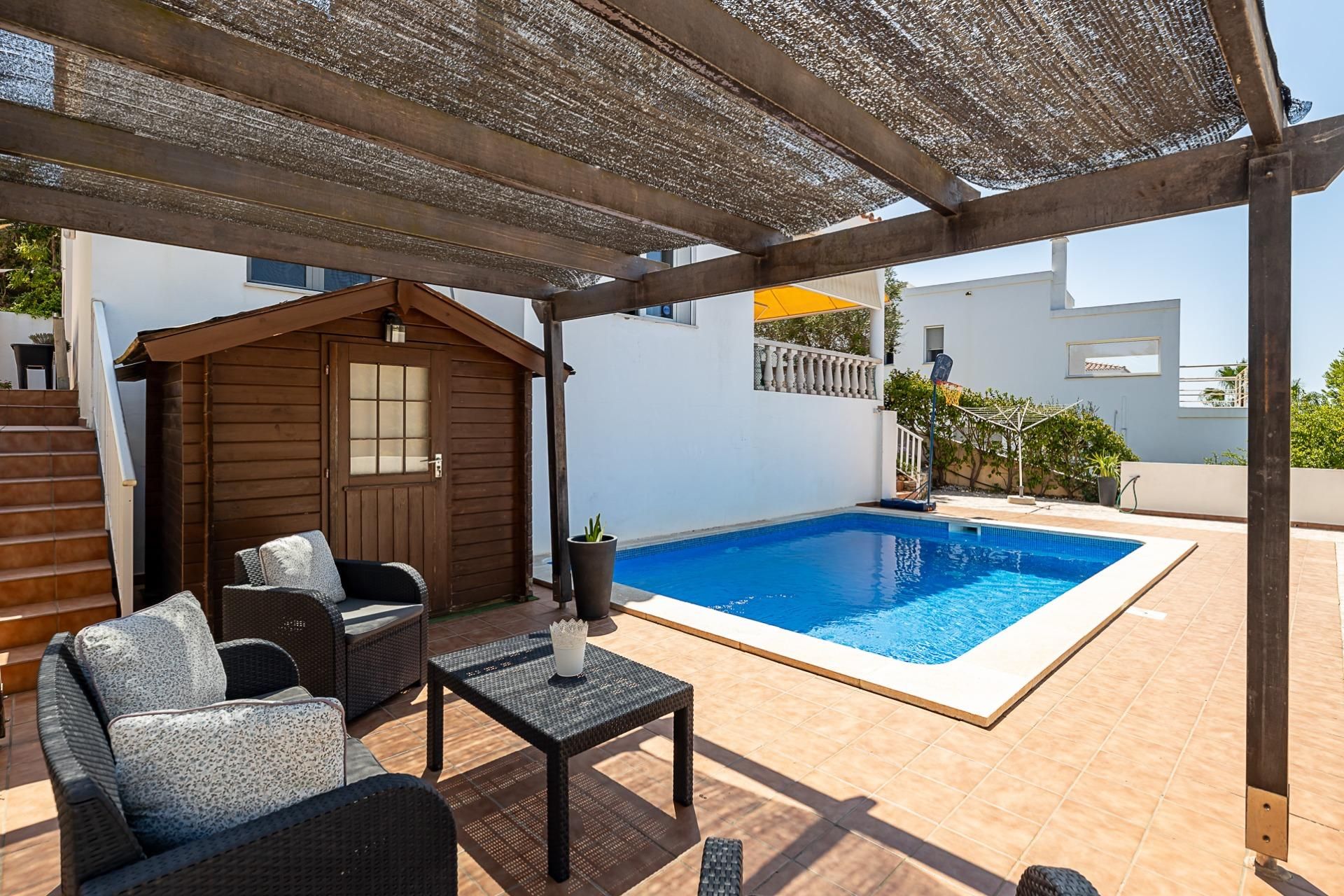 Swimming pool of House or chalet for sale in Maó  with Air Conditioner, Heating and Private garden