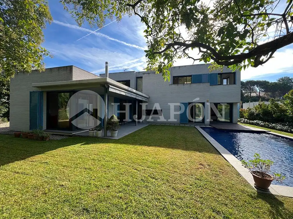 Detached homes for sale in Vallromanes, Barcelona
